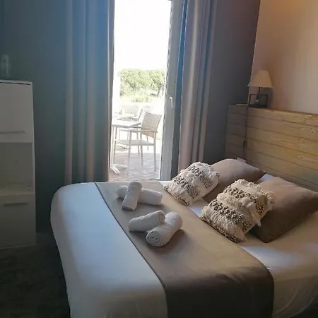 Отель Restaurant L'escale Ле-Гро-д'Агд